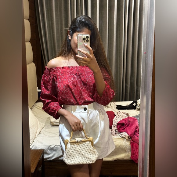 Tops - Red off shoulder top